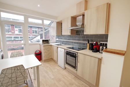 3 bedroom Duplex to let in Ecclesall Road, Ecclesall, Sheffield, S11