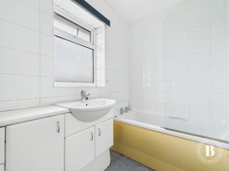3 bedroom End of terrace house for sale in Hastilar Road South, Richmond, Sheffield, S13