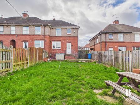 3 bedroom End of terrace house for sale in Hastilar Road South, Richmond, Sheffield, S13