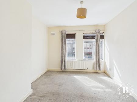 3 bedroom End of terrace house for sale in Hastilar Road South, Richmond, Sheffield, S13