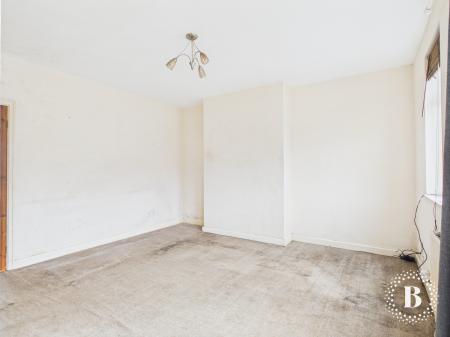 3 bedroom End of terrace house for sale in Hastilar Road South, Richmond, Sheffield, S13