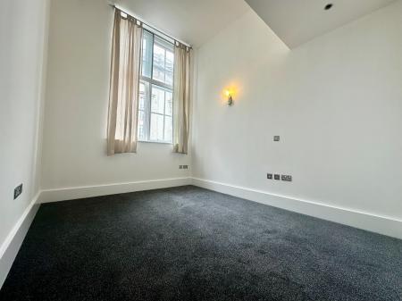 2 bedroom Apartment to let in 2 Holly Street, City Centre, Sheffield, S1
