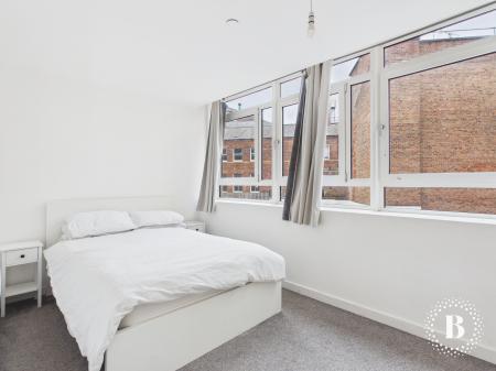 1 bedroom Flat for sale in Fargate House, City Centre, Sheffield, S1