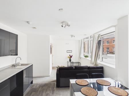1 bedroom Flat for sale in Fargate House, City Centre, Sheffield, S1