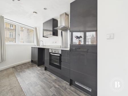 2 bedroom Flat for sale in Fargate House, City Centre, Sheffield, S1