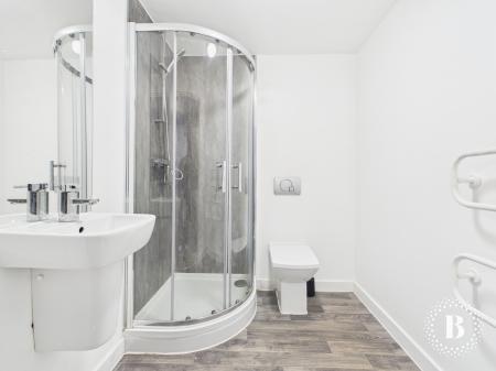 2 bedroom Flat for sale in Fargate House, City Centre, Sheffield, S1