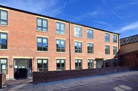 2 bedroom Apartment to let in Gordon Road, Sheffield, S11