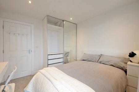 2 bedroom Apartment to let in Gordon Road, Sheffield, S11