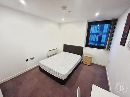 2 bedroom Flat to let in St Pauls Square, City Centre, Sheffield, S1