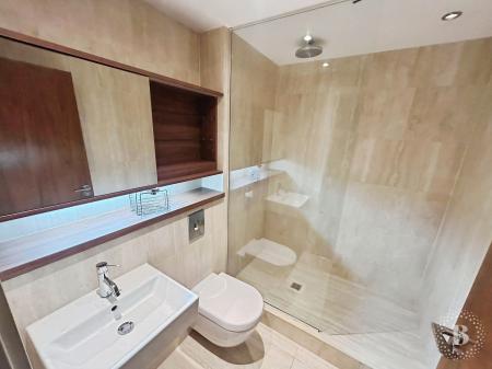 2 bedroom Flat to let in St Pauls Square, City Centre, Sheffield, S1