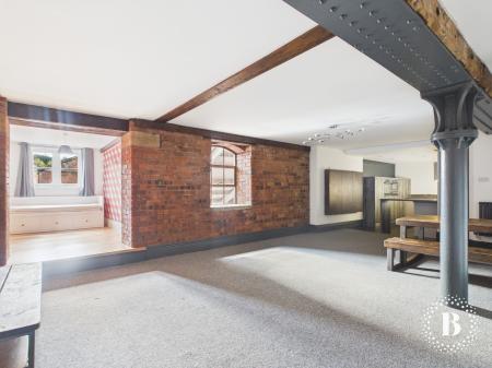 2 bedroom Flat for sale in The Warehouse, Wharf Street, City Centre, Sheffield, S2
