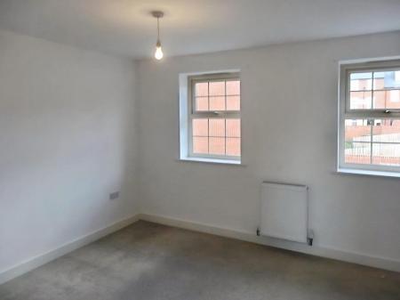 3 bedroom Town house to let in Staniforth Road, Darnall, Sheffield, S9
