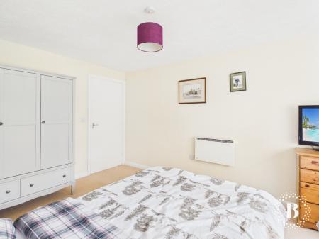 2 bedroom Flat for sale in Queenswood Road, Wadsley, Sheffield, S6