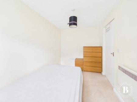 2 bedroom Flat for sale in Queenswood Road, Wadsley, Sheffield, S6