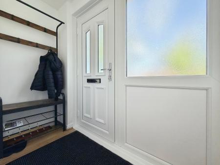 3 bedroom Semi-detached house to let in Manor Oaks Drive, Manor Castle, Sheffield, S2