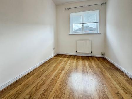 3 bedroom Semi-detached house to let in Manor Oaks Drive, Manor Castle, Sheffield, S2