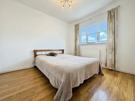 3 bedroom Semi-detached house to let in Manor Oaks Drive, Manor Castle, Sheffield, S2