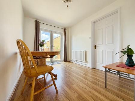 3 bedroom Semi-detached house to let in Manor Oaks Drive, Manor Castle, Sheffield, S2