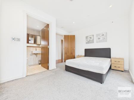 2 bedroom Apartment to let in St Pauls Square, City Centre, Sheffield, S1