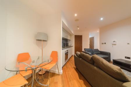1 bedroom Apartment to let in St Pauls square, City Centre, Sheffield, S1