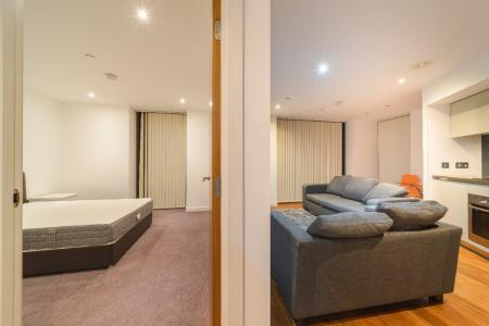 1 bedroom Apartment to let in St Pauls square, City Centre, Sheffield, S1