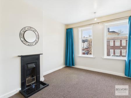 3 bedroom Semi-detached house to let in Lowhouse Road, Shiregreen, Sheffield, S5