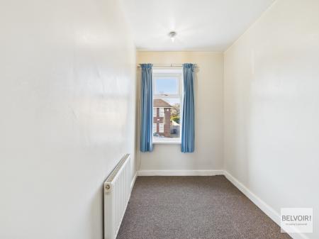3 bedroom Semi-detached house to let in Lowhouse Road, Shiregreen, Sheffield, S5