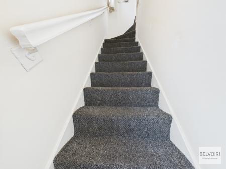 3 bedroom Semi-detached house to let in Lowhouse Road, Shiregreen, Sheffield, S5