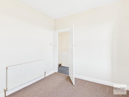 3 bedroom Semi-detached house to let in Lowhouse Road, Shiregreen, Sheffield, S5