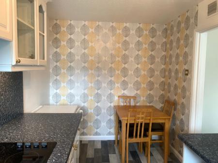 2 bedroom Flat to let in 145 Cobnar Road, Norton Woodseats, Sheffield, S8