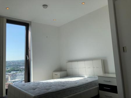 2 bedroom Apartment to let in St Pauls Square, City Centre, Sheffield, S1