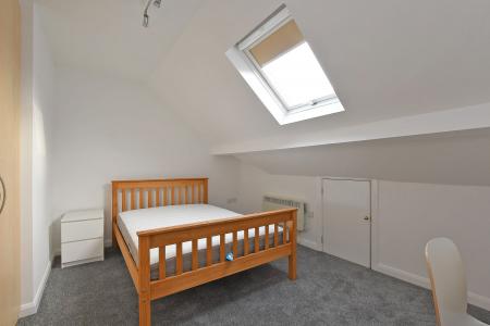 3 bedroom Duplex to let in Ecclesall Road, Ecclesall, Sheffield, S11