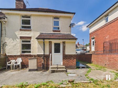 2 bedroom Semi-detached house to let in Hartley Brook Avenue, Shiregreen, Sheffield, S5