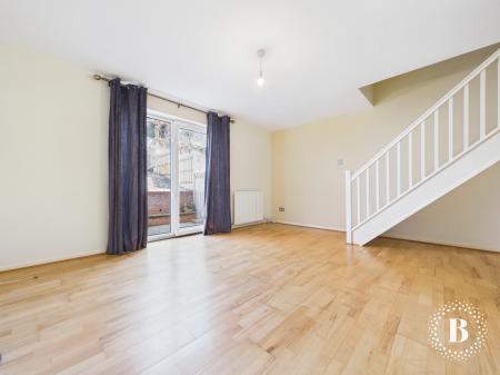 3 bedroom Semi-detached house to let in Cannon Hall Road, Fir Vale, Sheffield, S5