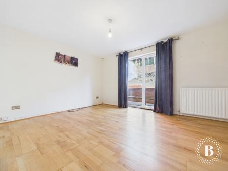 3 bedroom Semi-detached house to let in Cannon Hall Road, Fir Vale, Sheffield, S5