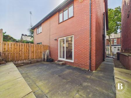 3 bedroom Semi-detached house to let in Cannon Hall Road, Fir Vale, Sheffield, S5