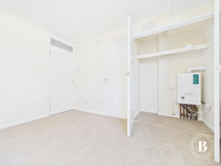 2 bedroom Ground floor maisonette to let in Batemoor Drive, Batemoor, Sheffield, S8
