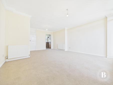 2 bedroom Ground floor maisonette to let in Batemoor Drive, Batemoor, Sheffield, S8