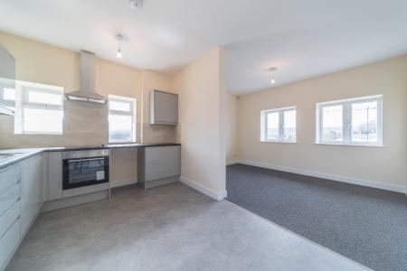 2 bedroom Flat to let in Halifax Road, Hillsborough, Sheffield, S6