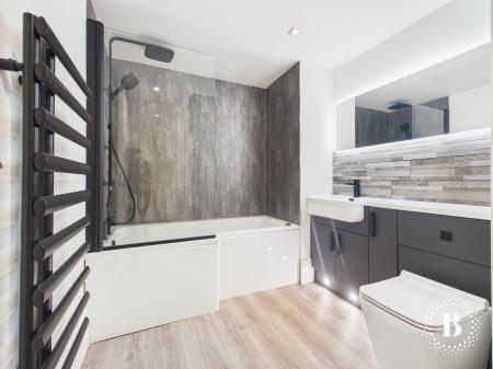 2 bedroom Apartment to let in Wharf Street, City Centre, Sheffield, S2
