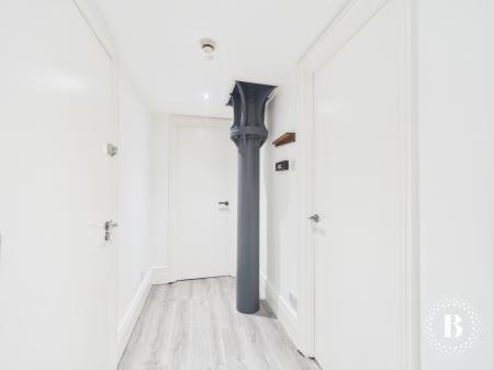 2 bedroom Apartment to let in Wharf Street, City Centre, Sheffield, S2