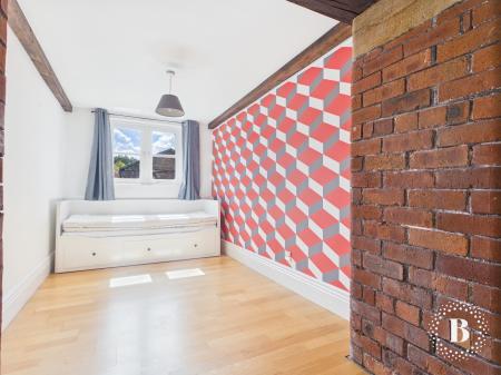 2 bedroom Apartment to let in Wharf Street, City Centre, Sheffield, S2