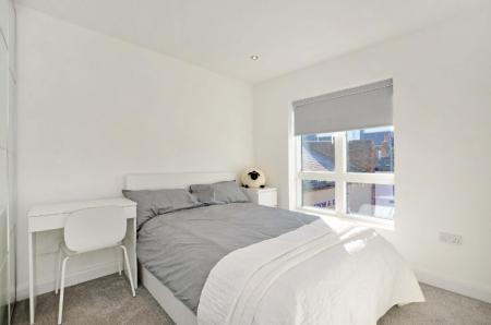 2 bedroom Apartment to let in Gordon Road, Sheffield, S11