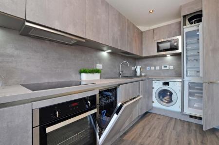 2 bedroom Apartment to let in Gordon Road, Sheffield, S11