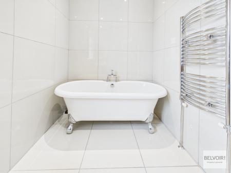 4 bedroom Semi-detached house to let in Knowle Lane, Ecclesall, Sheffield, S11