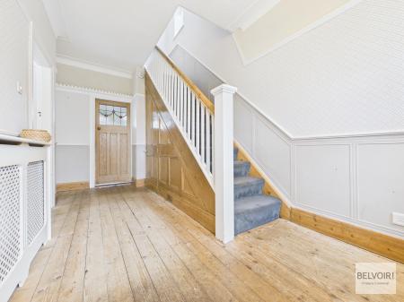 4 bedroom Semi-detached house to let in Knowle Lane, Ecclesall, Sheffield, S11
