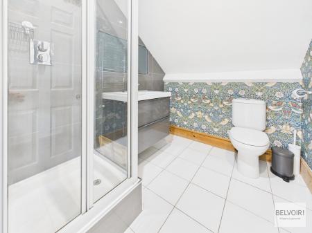 4 bedroom Semi-detached house to let in Knowle Lane, Ecclesall, Sheffield, S11
