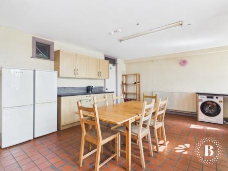 5 bedroom Terraced House for sale in Crookesmoor Road, Crookesmoor, Sheffield, S10
