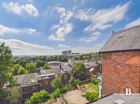 5 bedroom Terraced House for sale in Crookesmoor Road, Crookesmoor, Sheffield, S10