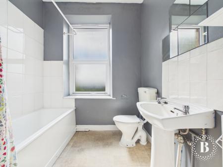 5 bedroom Terraced House for sale in Crookesmoor Road, Crookesmoor, Sheffield, S10